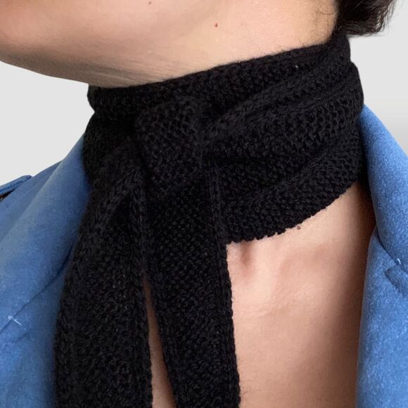 100% Peruvian Wool Sophie Scarf Neck Warmer Neckerchief Hand Knitted Women Black - Picture 1 of 5